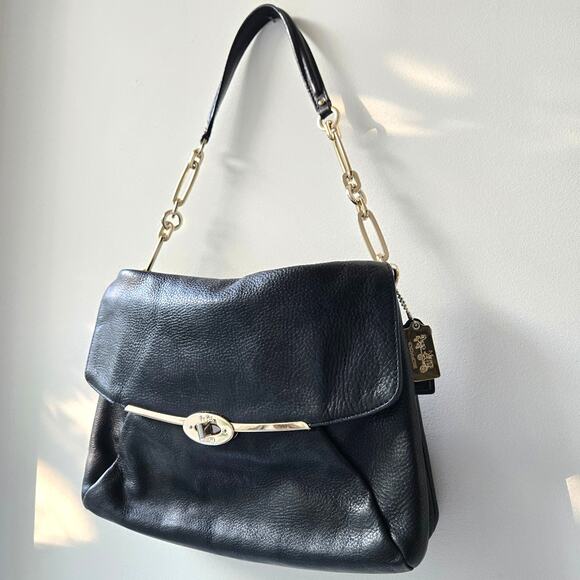 Coach Madison Shoulder Flap Bag Black Pebbled Leather Envelope Purse Handbag EUC - Picture 2 of 15